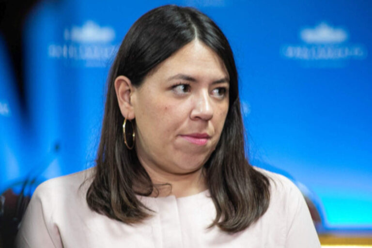 Bettiana Díaz escracha a un usuario anónimo en las redes