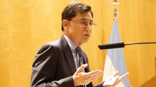 Jorge Fontevecchia en el Colegio Público de la Abogacía: «Estamos viviendo una nueva Edad Media y un nuevo oscurantismo»