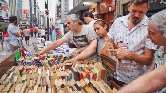 Llega la Noche de las Librerías con actividades en la calle Corrientes y diferentes barrios de la Ciudad