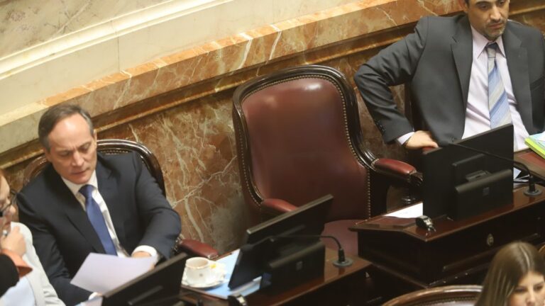 Senado: debaten en sesión especial para definir el futuro de Kueider