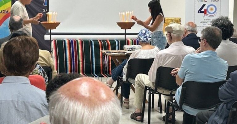 A 40 años, evocan la firma del Tratado de Paz y Amistad con Chile
