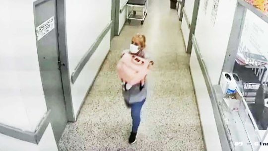 Paraguay: detienen a una argentina por robarse un bebé en un hospital