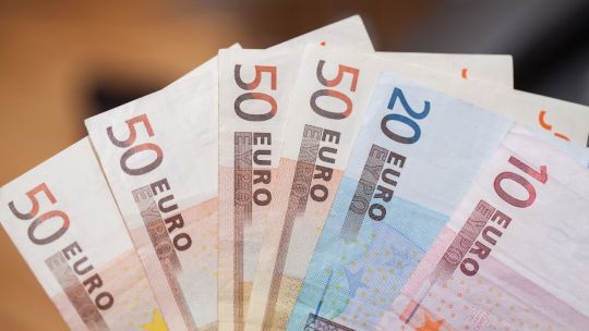 A cuánto cerró el euro blue hoy, martes 18 de febrero de 2025