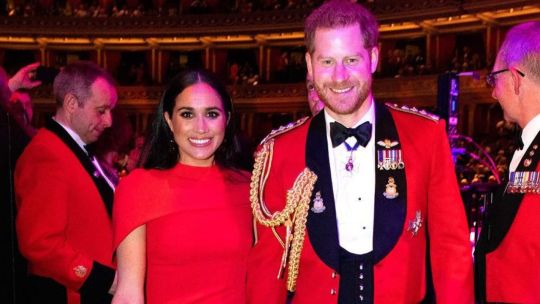 Las veces que Meghan Markle desafió las reglas de la monarquía británica