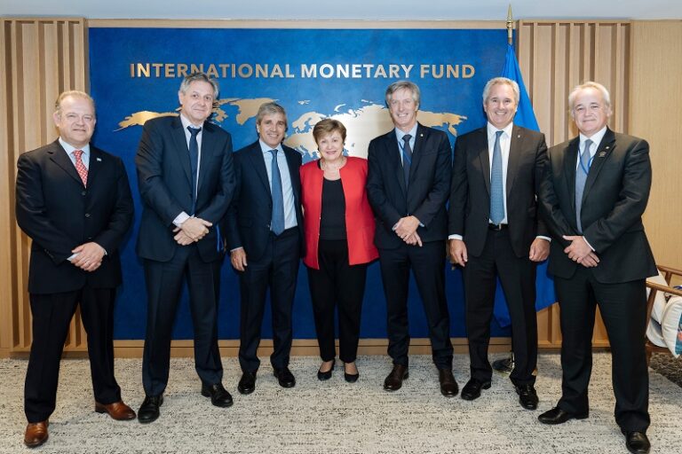 A los pies del Fondo: Caputo se reunió con Kristalina Georgieva