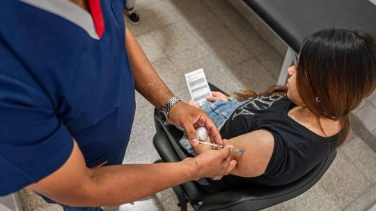 Más de 800 vacunatorios aplican la vacuna antigripal en Córdoba a grupos de riesgo