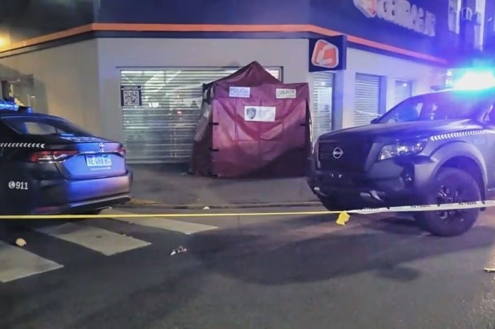 Belgrano: hallaron el cuerpo de un hombre apuñalado en la calle y detuvieron a su pareja
