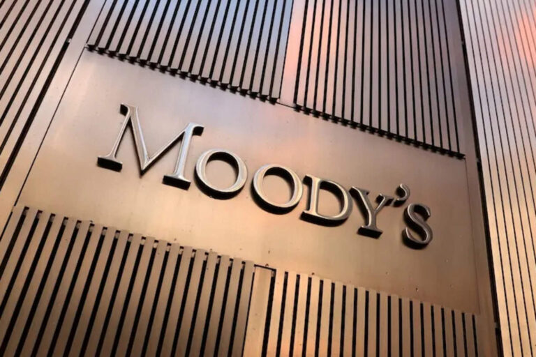 Tras la mejora en la deuda, Moodys elevó la nota crediticia de 8 empresas argentinas