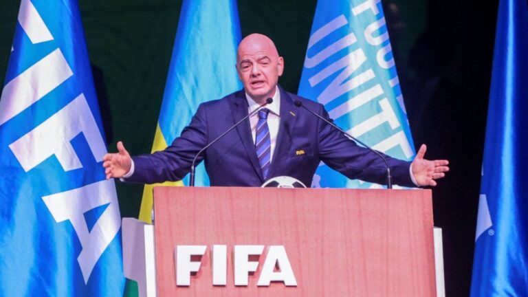Gianni Infantino felicitó a Platense y destacó la tarea de la AFA para el desarrollo del fútbol argentino