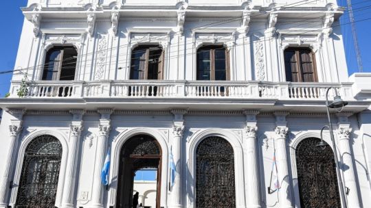 Elecciones en Corrientes: la UNNE suspendió el debate de candidatos a intendente y la oposición apunta a Claudio Polich