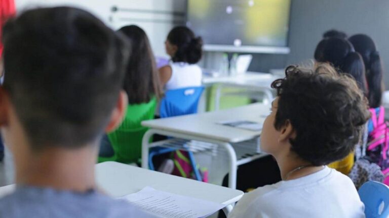 Hoy es el Día del Maestro: hay clases?