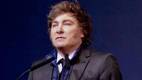 «Un político debe tratar de seducir a los ajenos sin romper el contrato con los propios, indicó un especialista